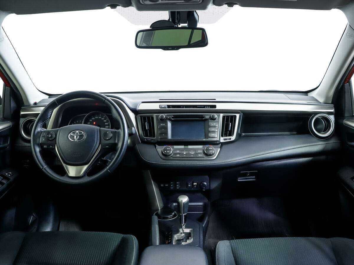 Б/У Тойота Рав4 2015 года. Фото: #7