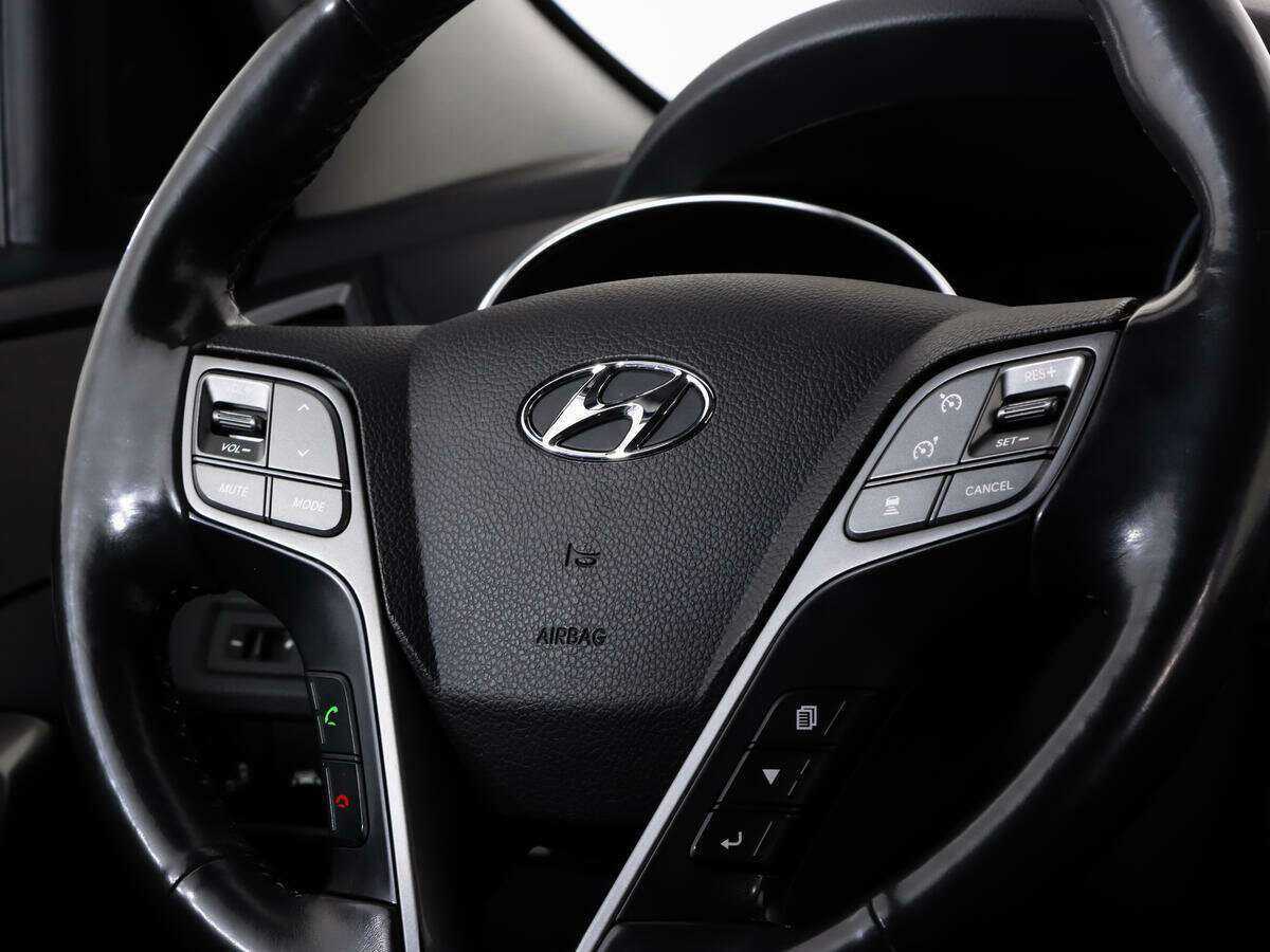 Б/У Хендай Санта Фе 2018 года. Фото: #11