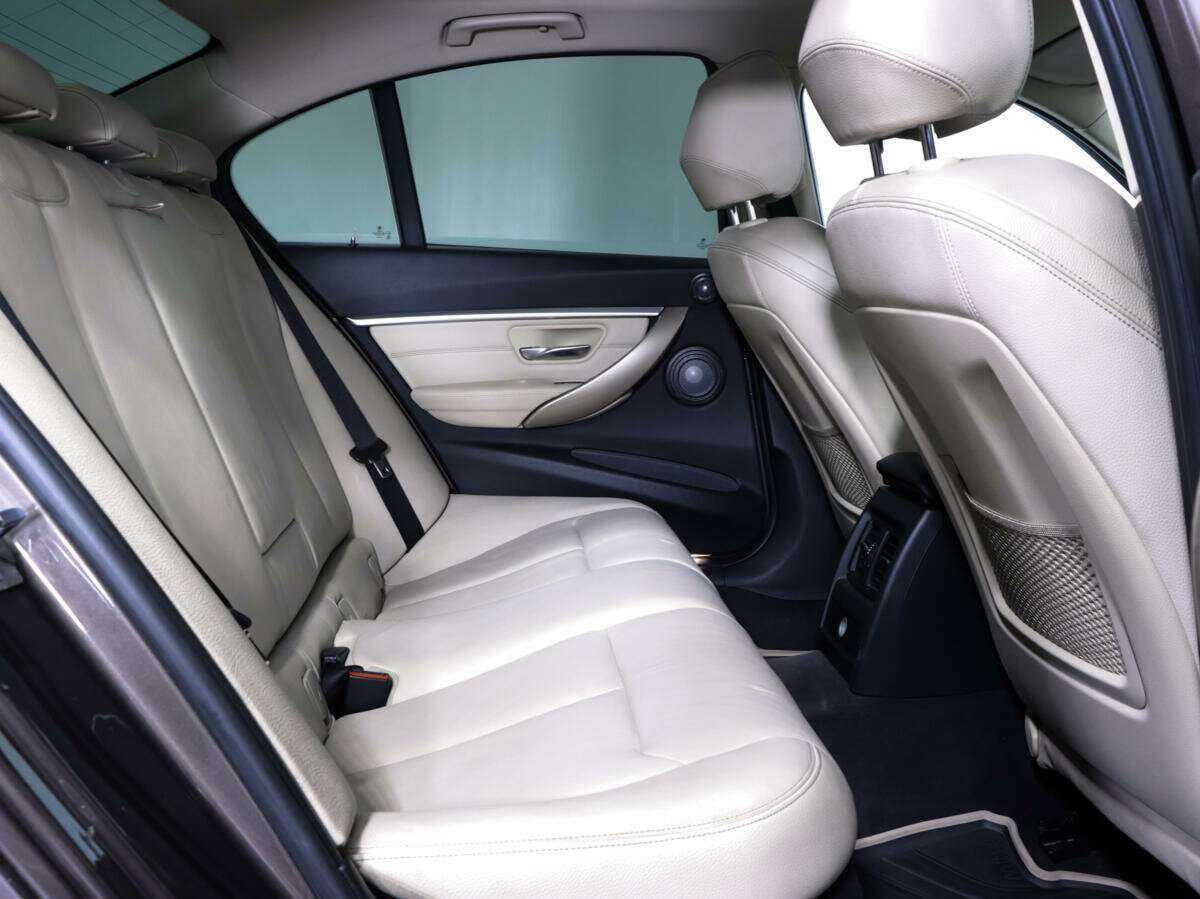 Б/У БМВ 3 серии 2012 года. Фото: #17