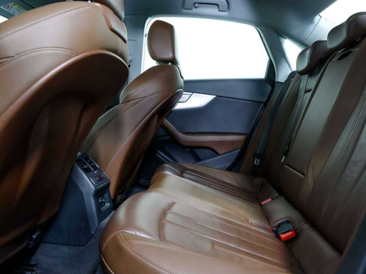 Б/У Ауди А4 2015 года. Фото: #6