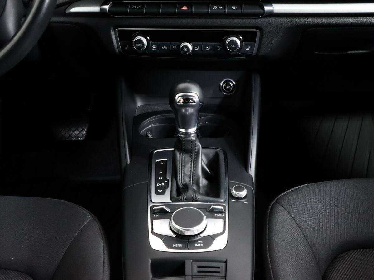 Б/У Ауди А3 2019 года. Фото: #9