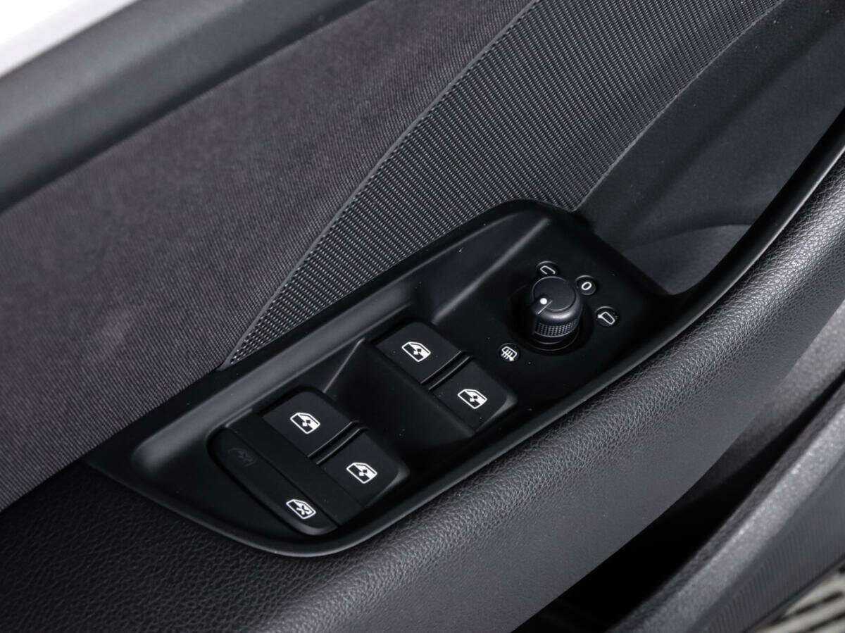 Б/У Ауди А3 2019 года. Фото: #13