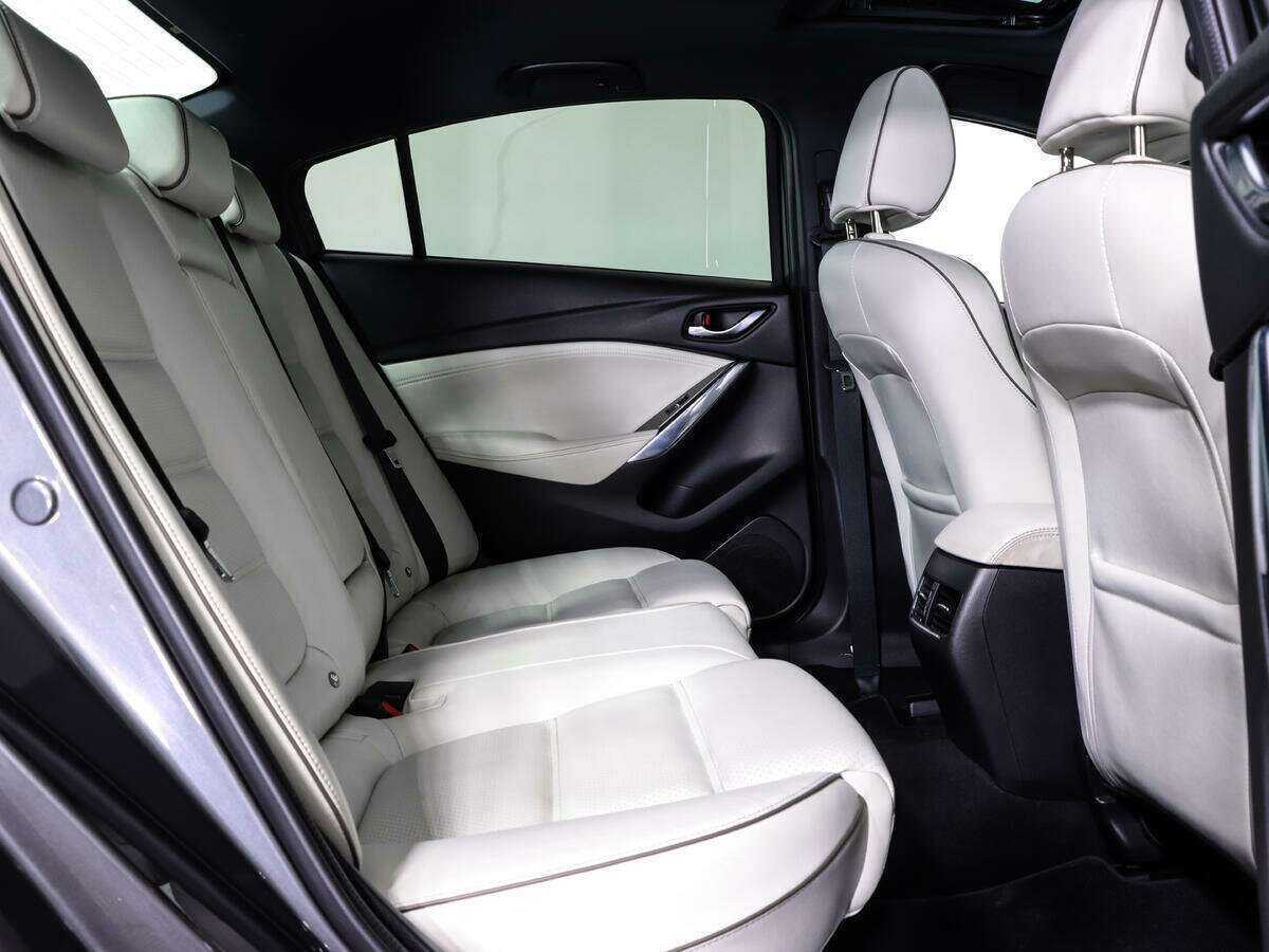 Б/У Мазда 6 2018 года. Фото: #17