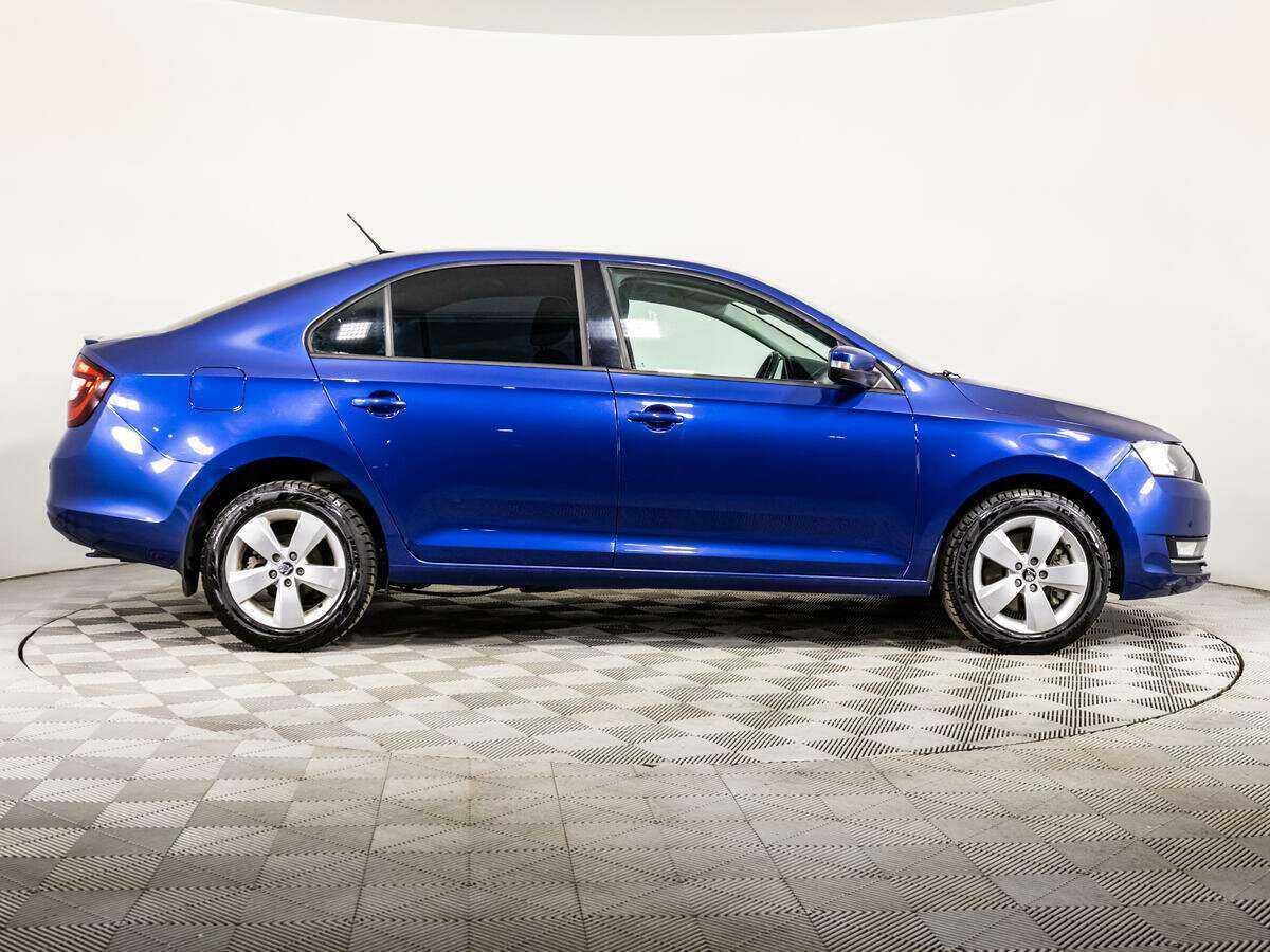 Б/У Шкода Рапид 2017 года. Фото: #3