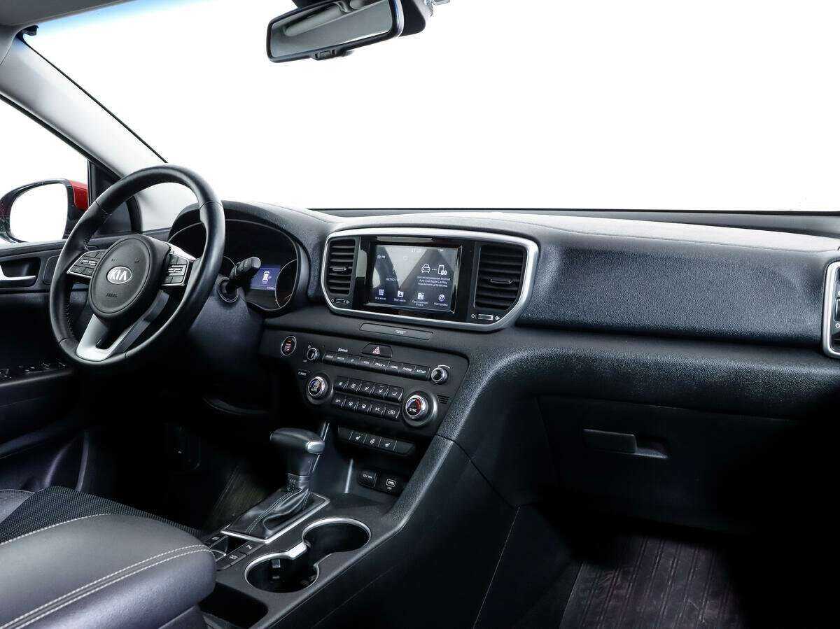 Б/У Киа Спортейдж 2019 года. Фото: #8