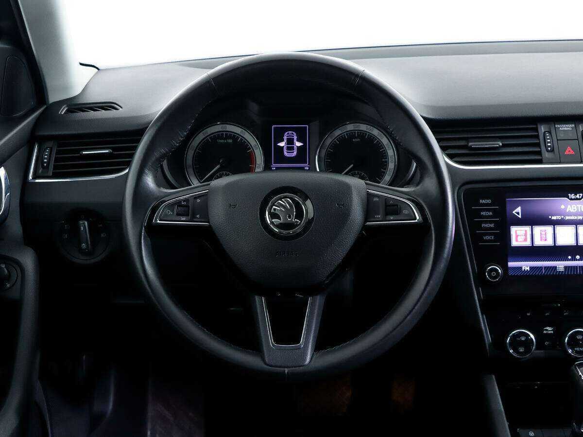 Б/У Шкода Октавия 2019 года. Фото: #17