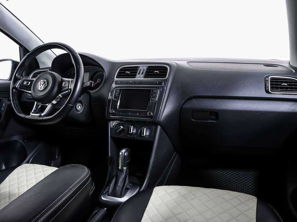 Б/У Фольксваген Поло 2020 года. Фото: #8