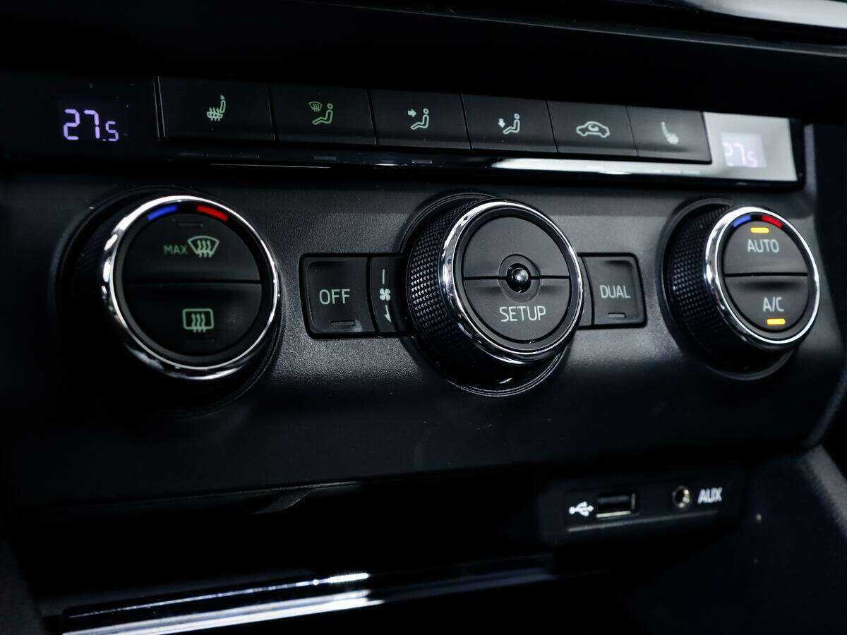 Б/У Шкода Октавия 2013 года. Фото: #13