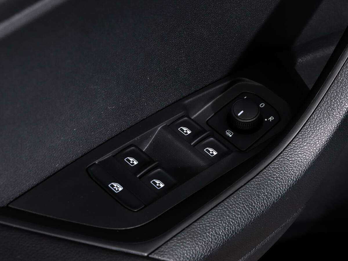 Б/У Шкода Карок 2020 года. Фото: #15