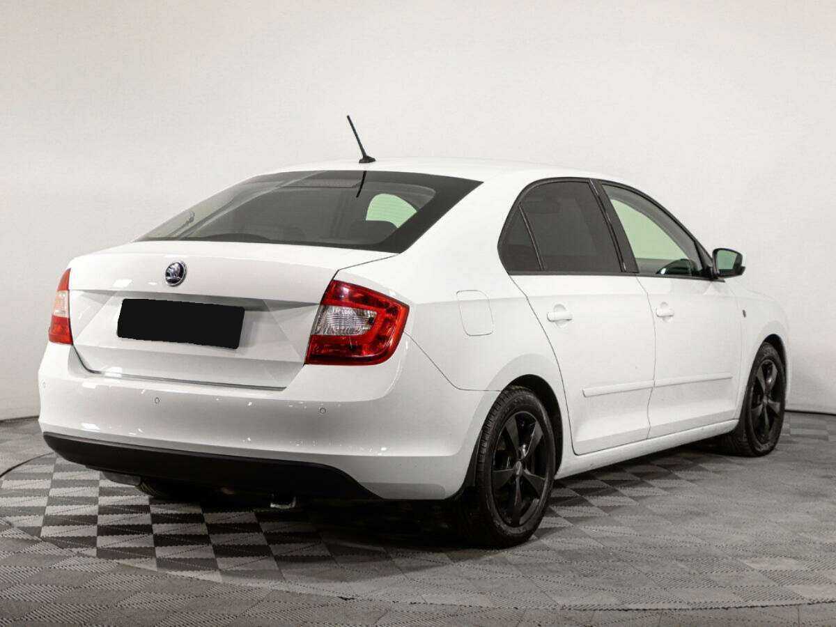 Б/У Шкода Рапид 2016 года. Фото: #4