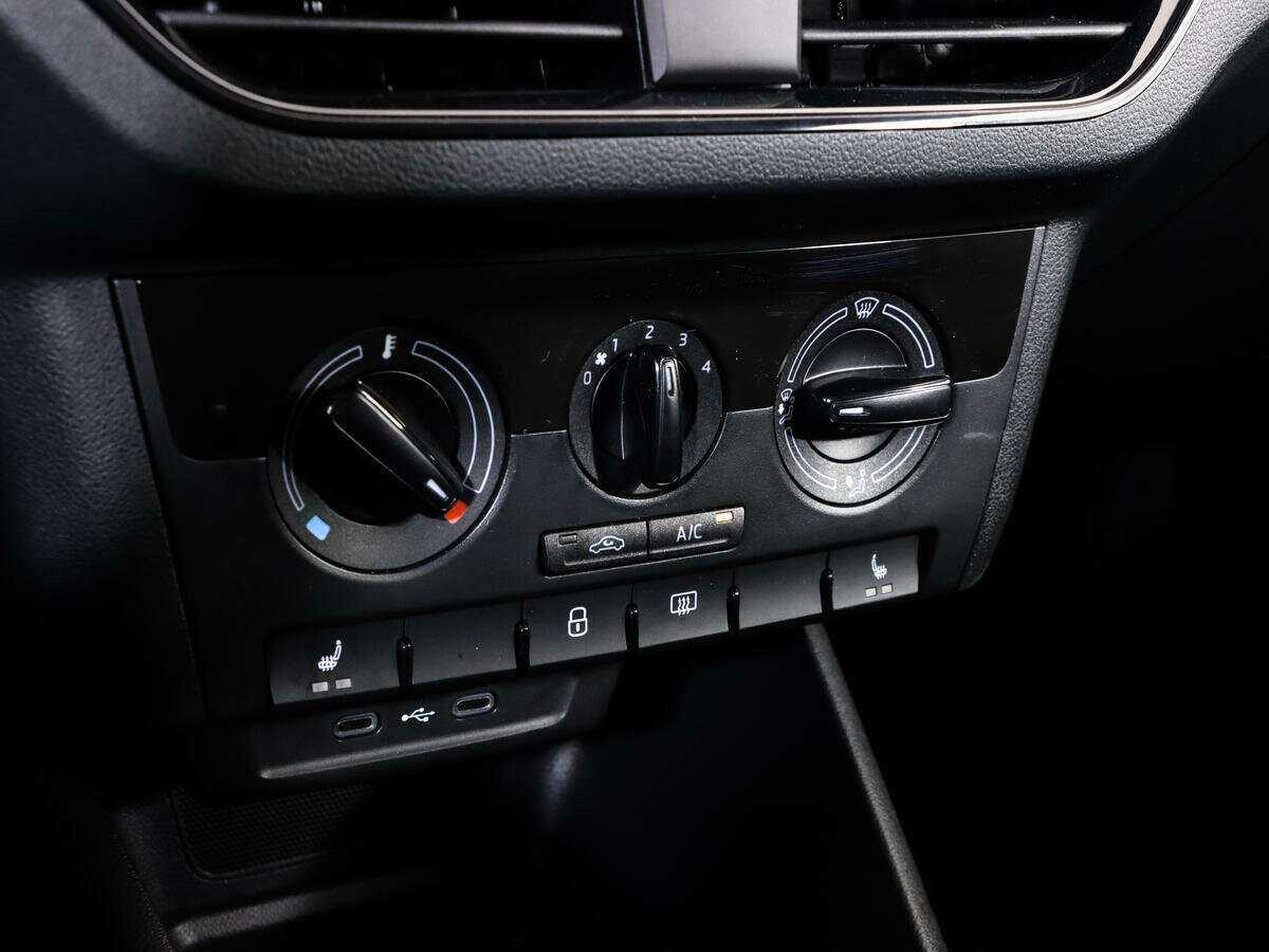 Б/У Фольксваген Поло 2021 года. Фото: #10