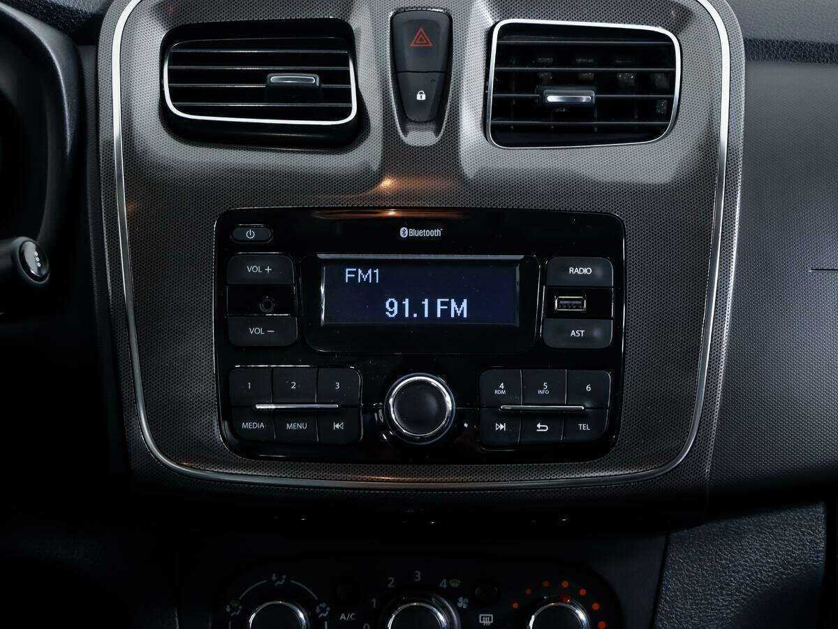 Б/У Рено Логан 2020 года. Фото: #11