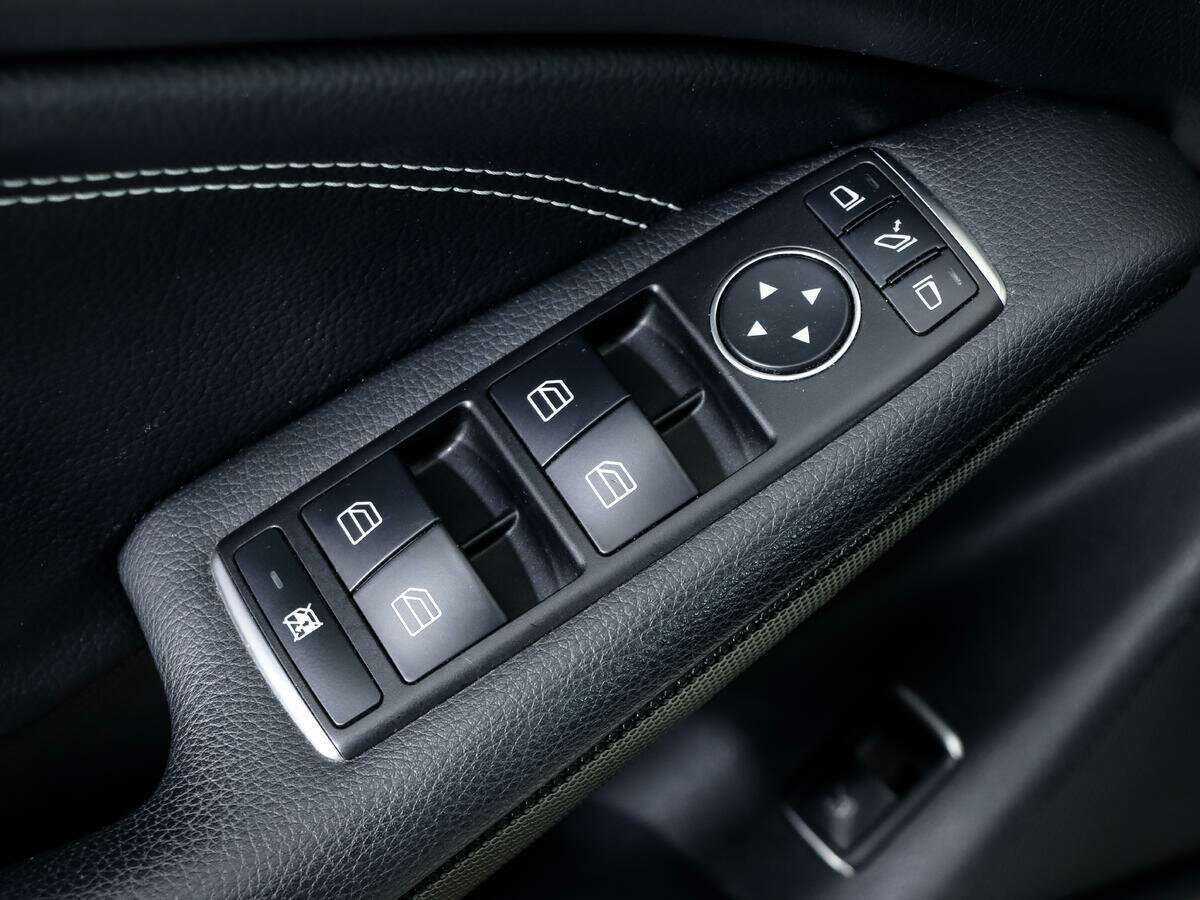 Б/У Мерседес-Бенц КЛА 2015 года. Фото: #15