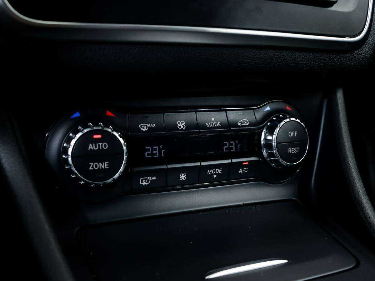 Б/У Мерседес-Бенц КЛА 2015 года. Фото: #16