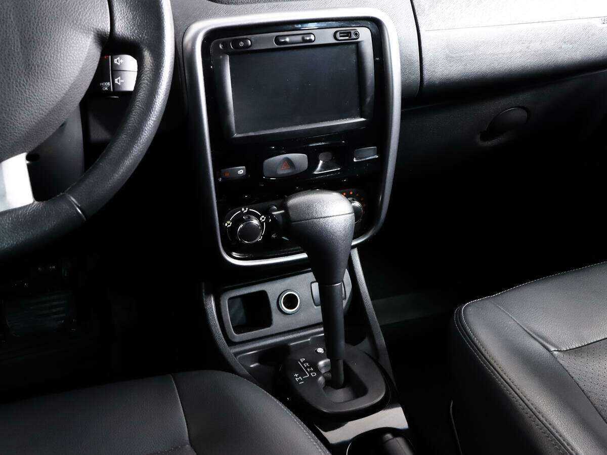 Б/У Рено Дастер 2013 года. Фото: #11