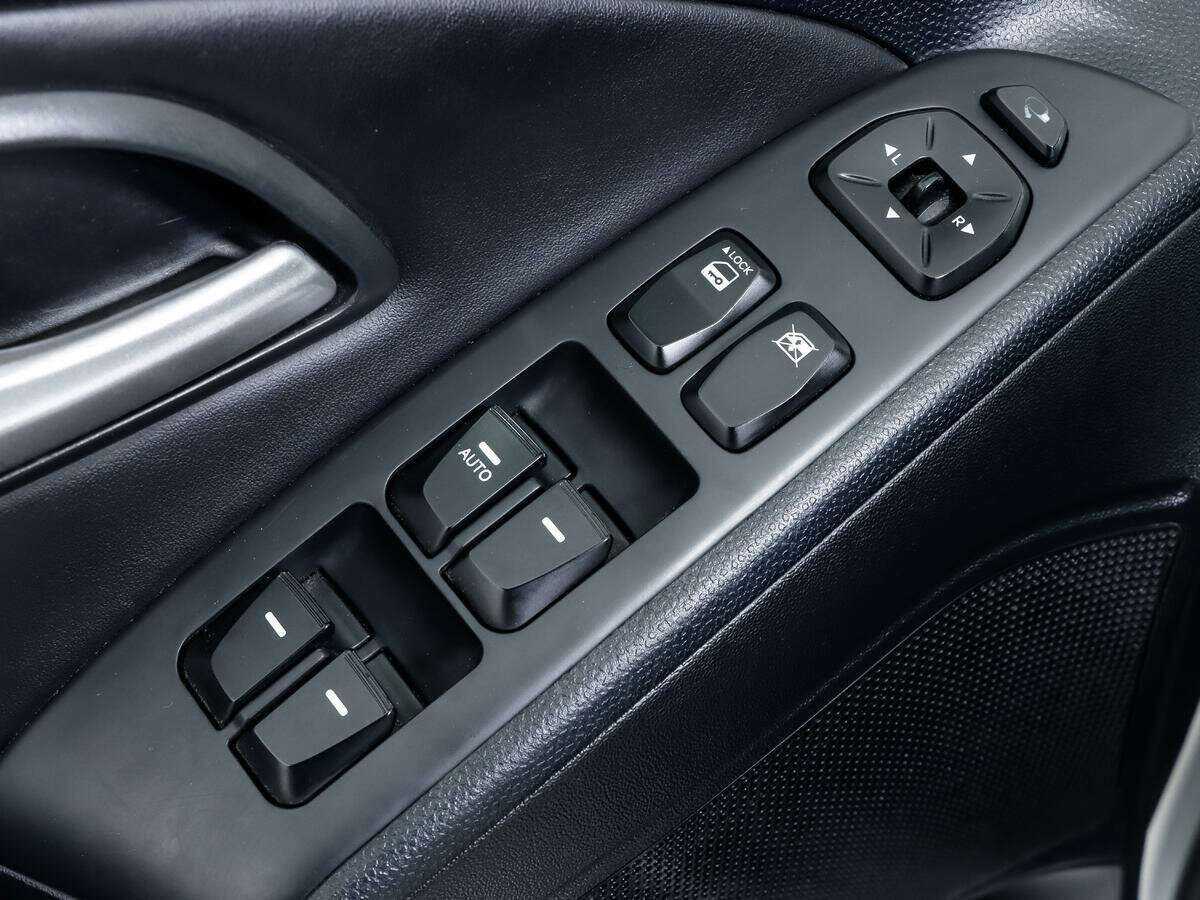 Б/У Хендай ай-икс35 2012 года. Фото: #11