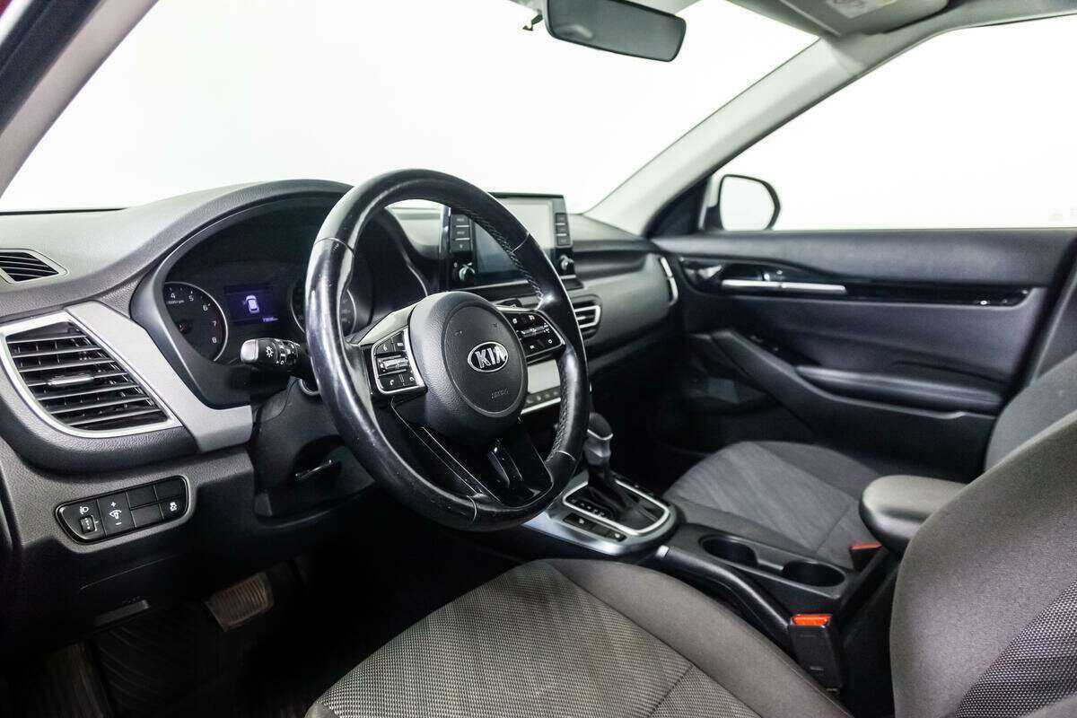 Б/У Киа Сельтос 2020 года. Фото: #10