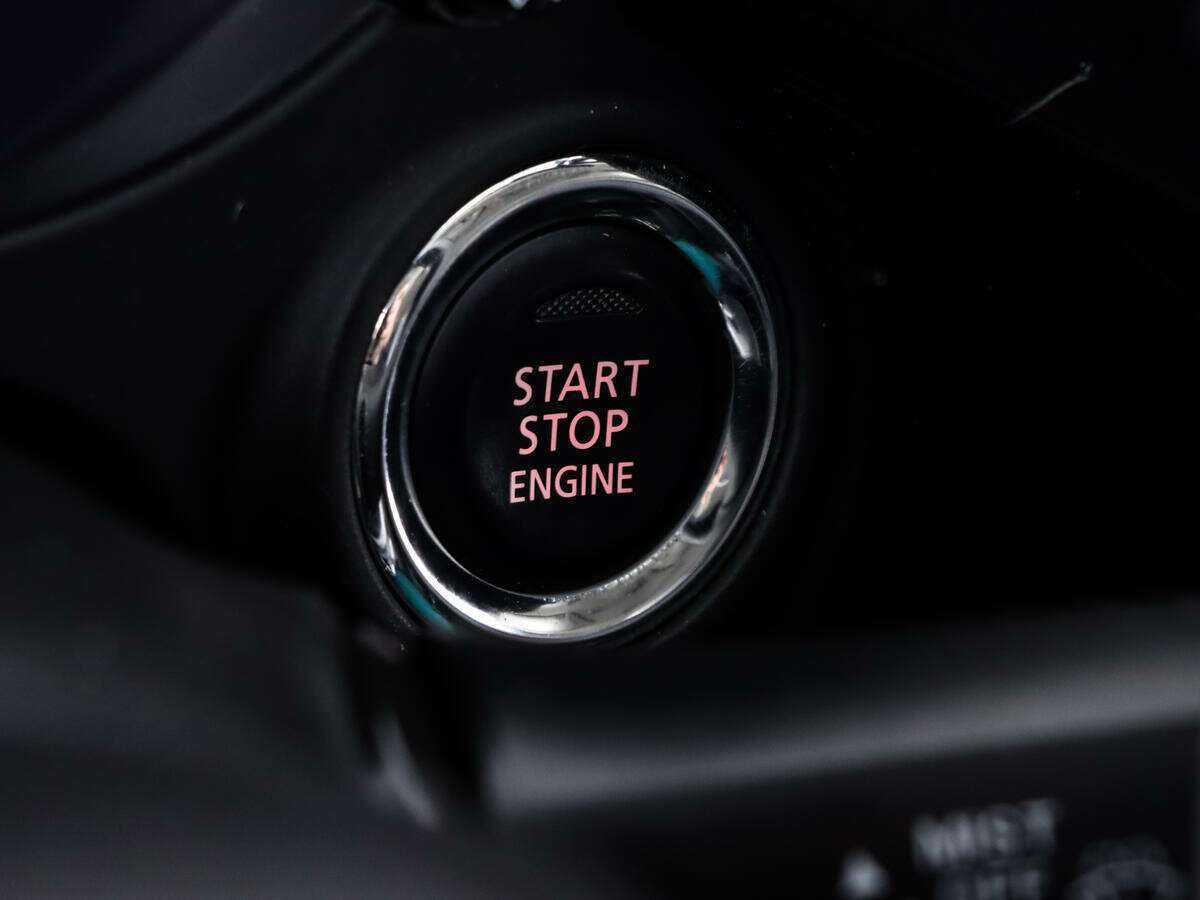 Б/У Митсубиши Оутлэндер 2016 года. Фото: #15