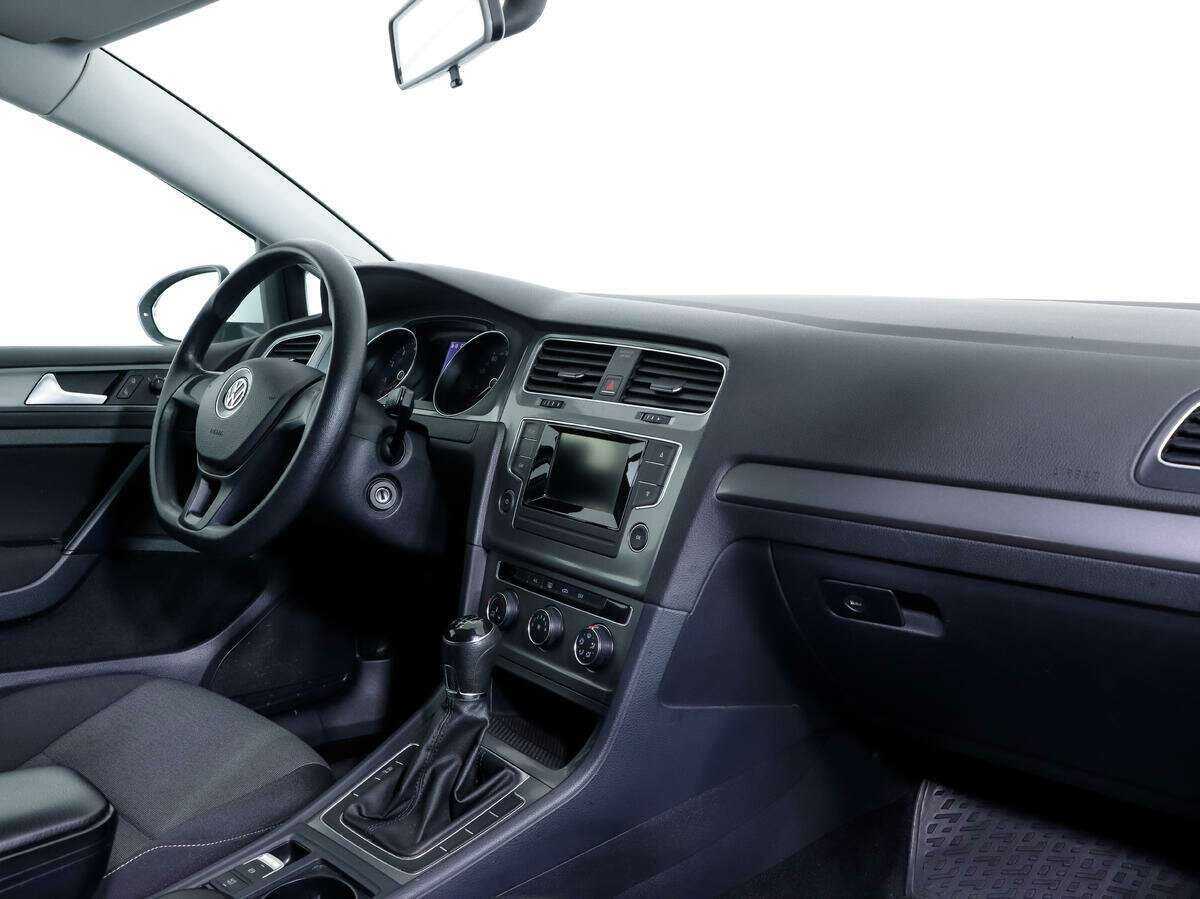 Б/У Фольксваген Гольф 2013 года. Фото: #8