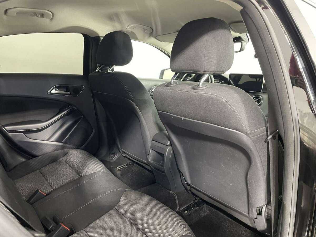 Б/У Мерседес-Бенц А-Класс 2014 года. Фото: #16