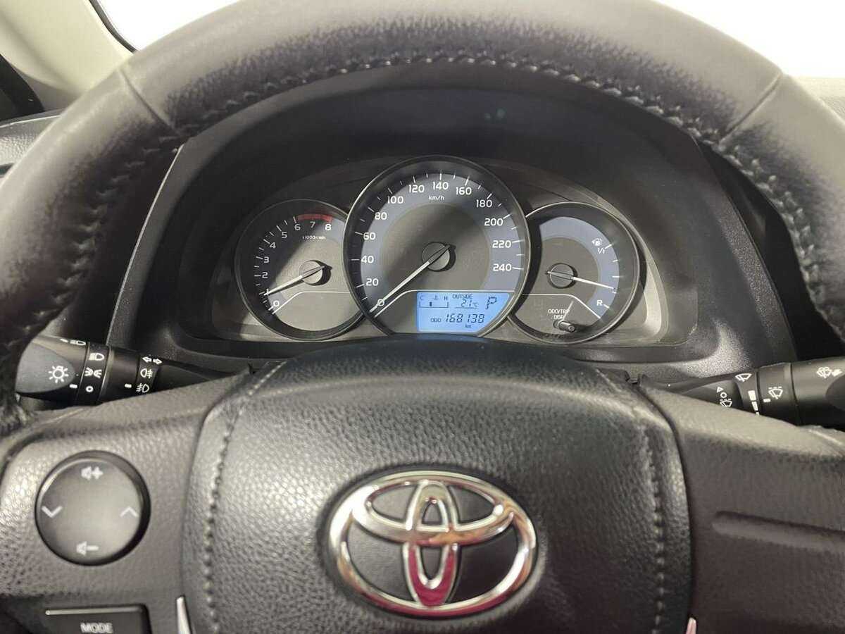 Б/У Тойота Королла 2017 года. Фото: #10