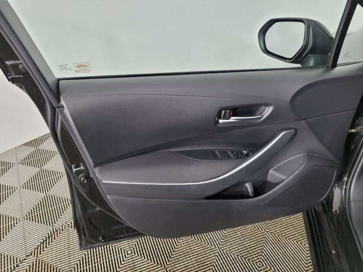 Б/У Тойота Королла 2019 года. Фото: #7