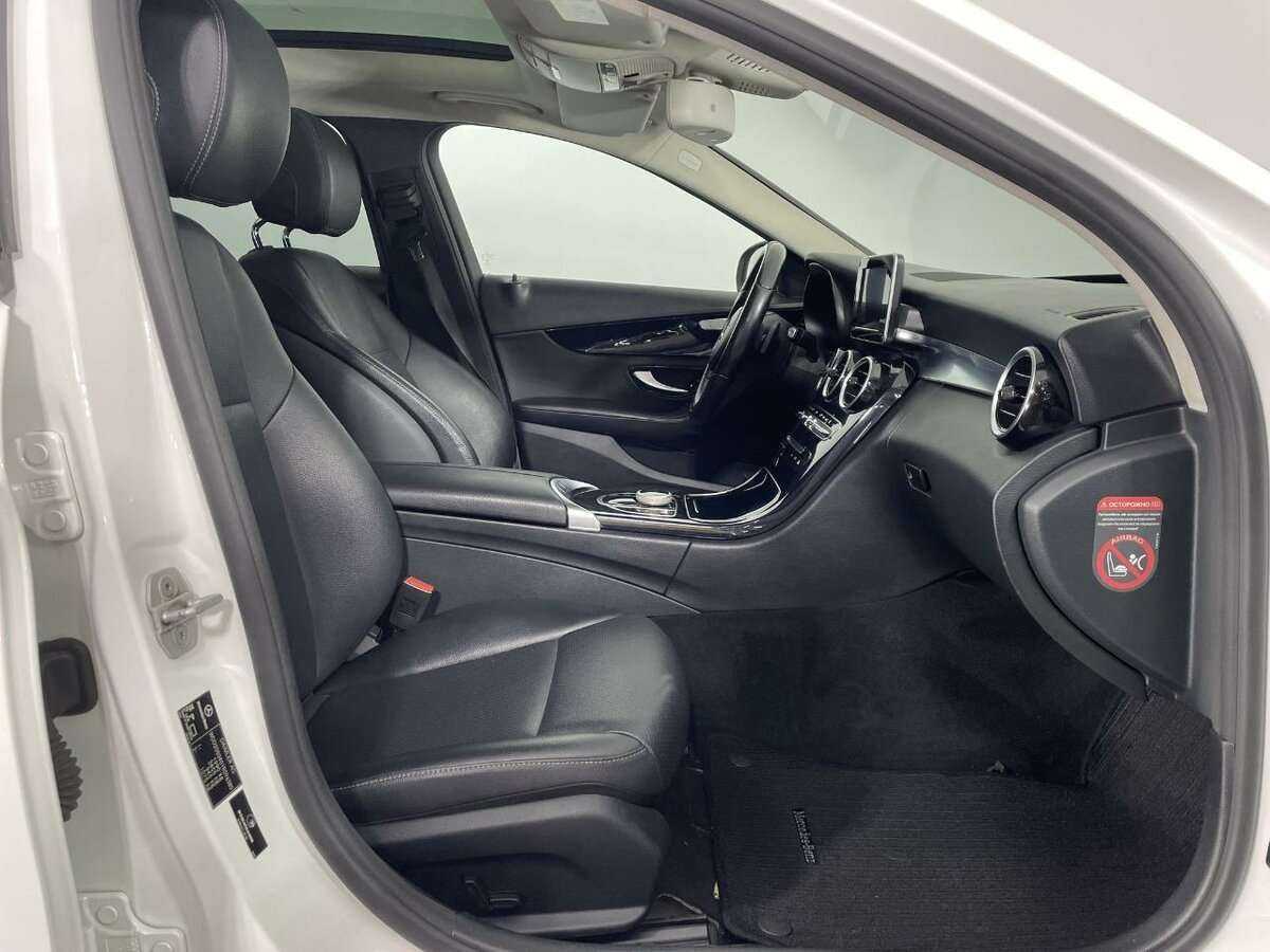 Б/У Мерседес-Бенц Ц-Класс 2015 года. Фото: #13