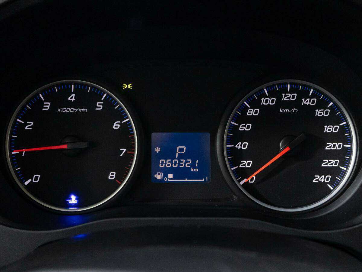 Б/У Митсубиши Оутлэндер 2019 года. Фото: #11