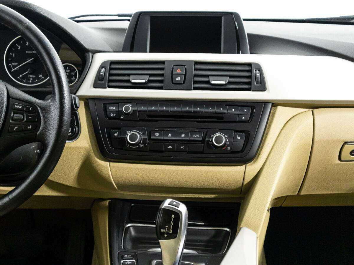 Б/У БМВ 3 серии 2014 года. Фото: #12