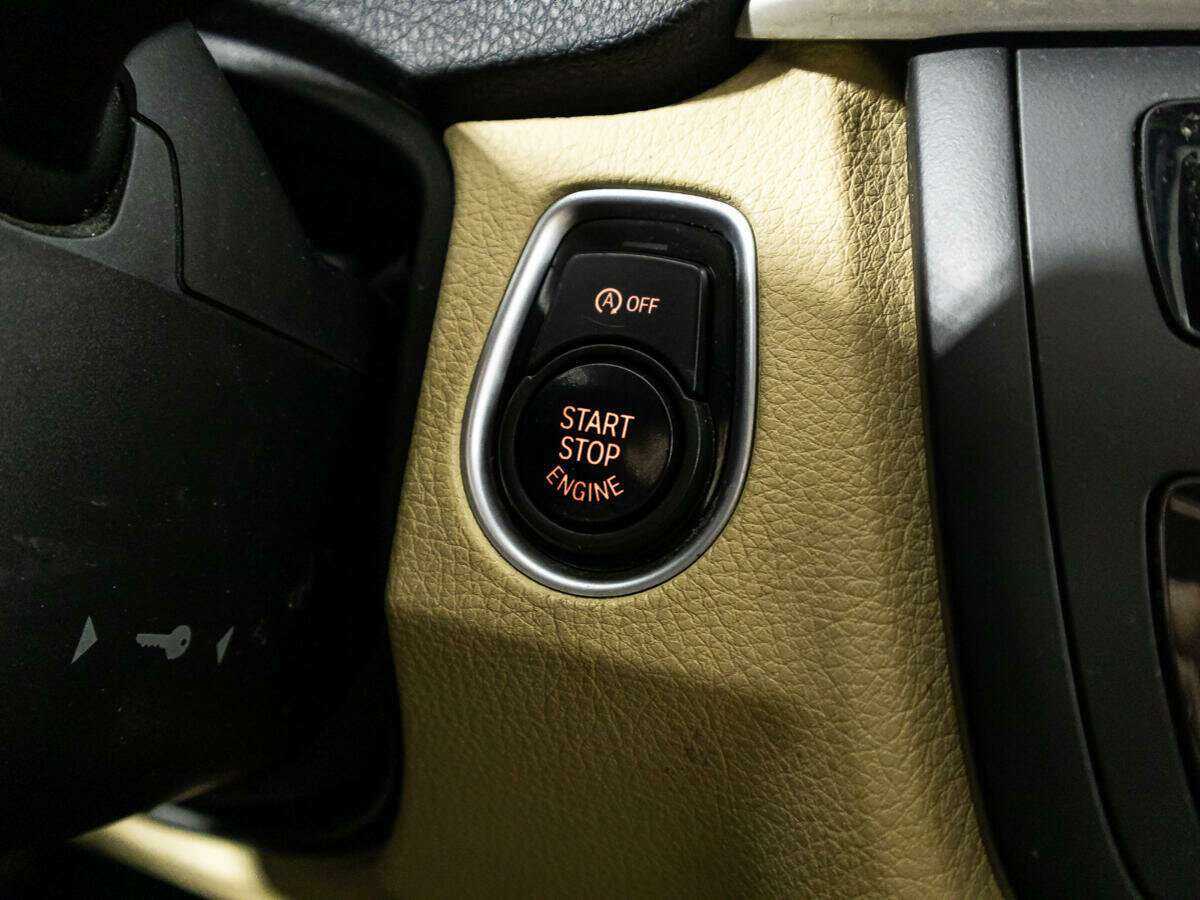 Б/У БМВ 3 серии 2014 года. Фото: #15