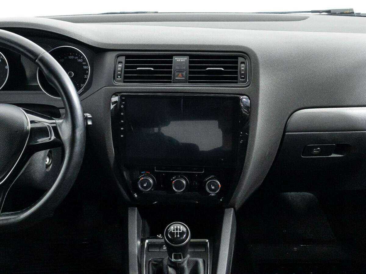 Б/У Фольксваген Джетта 2015 года. Фото: #13