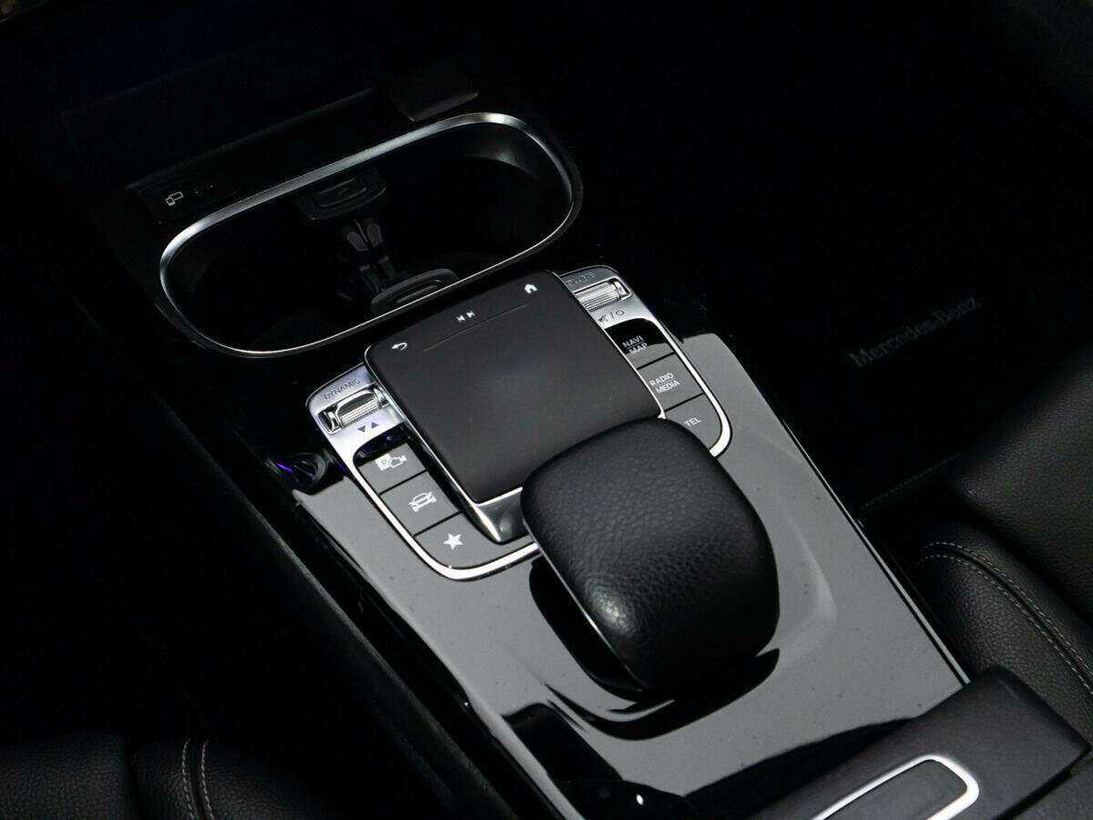 Б/У Мерседес-Бенц А-Класс 2018 года. Фото: #15