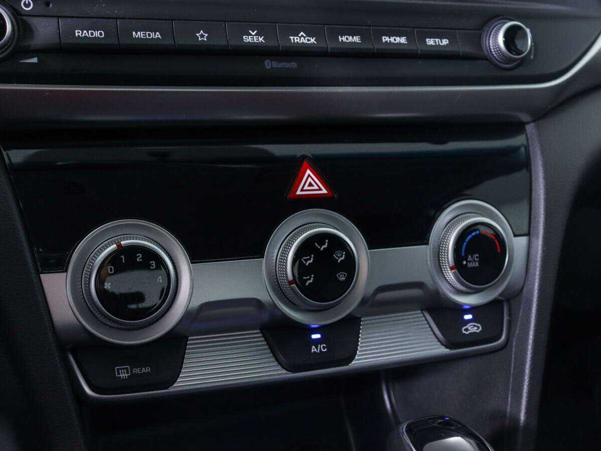 Б/У Хендай Елантра 2020 года. Фото: #9