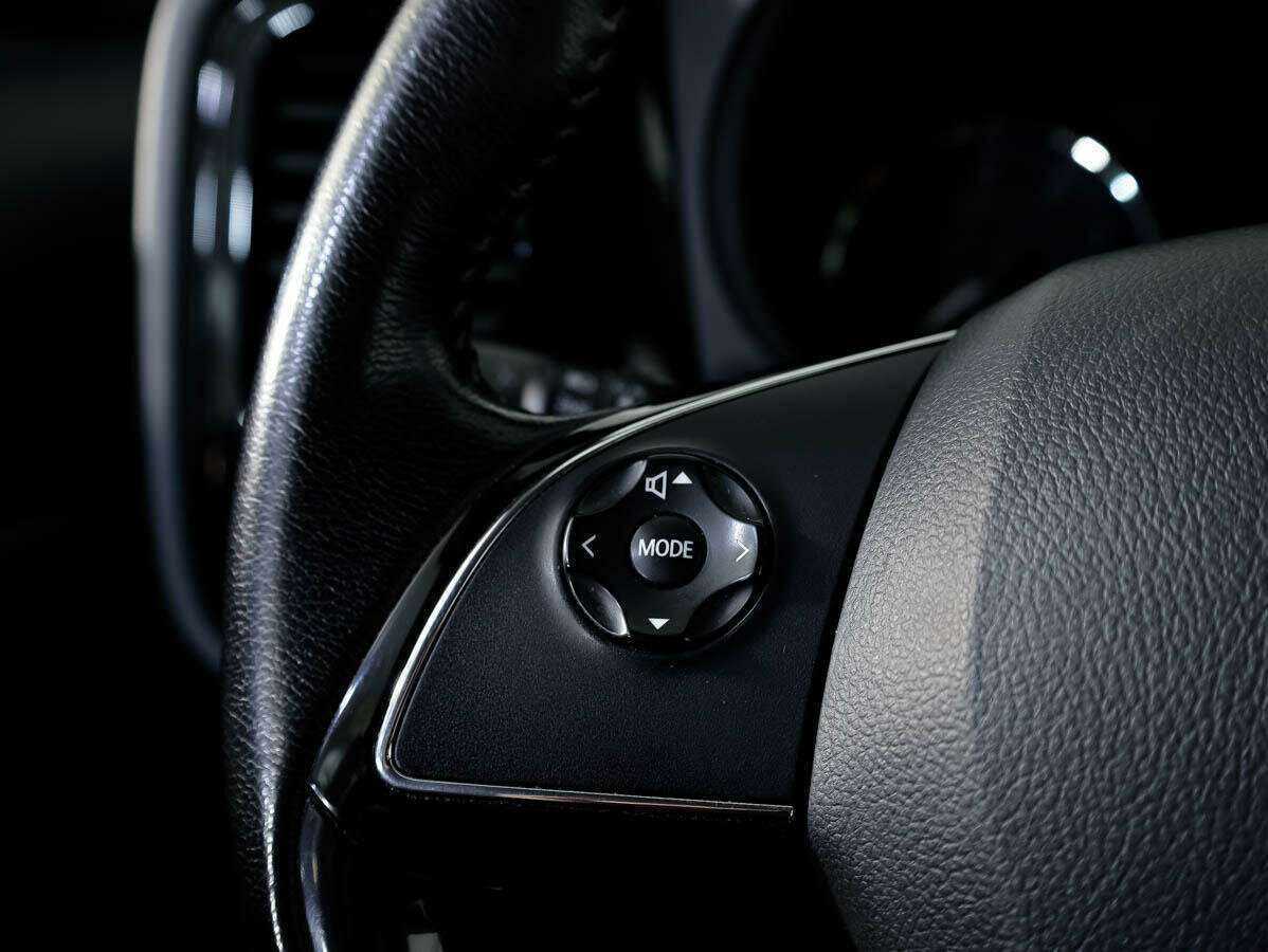 Б/У Митсубиши Оутлэндер 2018 года. Фото: #13