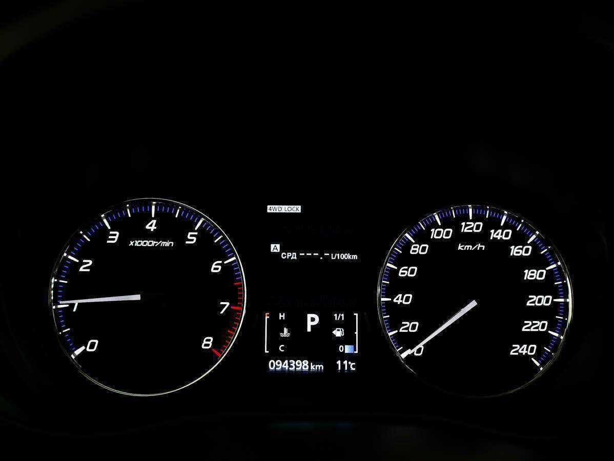 Б/У Митсубиши Оутлэндер 2018 года. Фото: #23