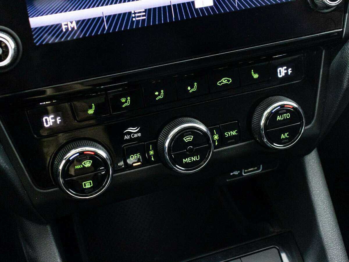 Б/У Шкода Октавия 2019 года. Фото: #14