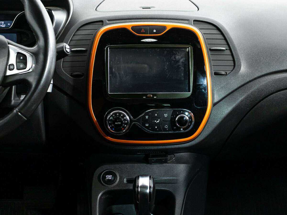 Б/У Рено Каптюр 2016 года. Фото: #13