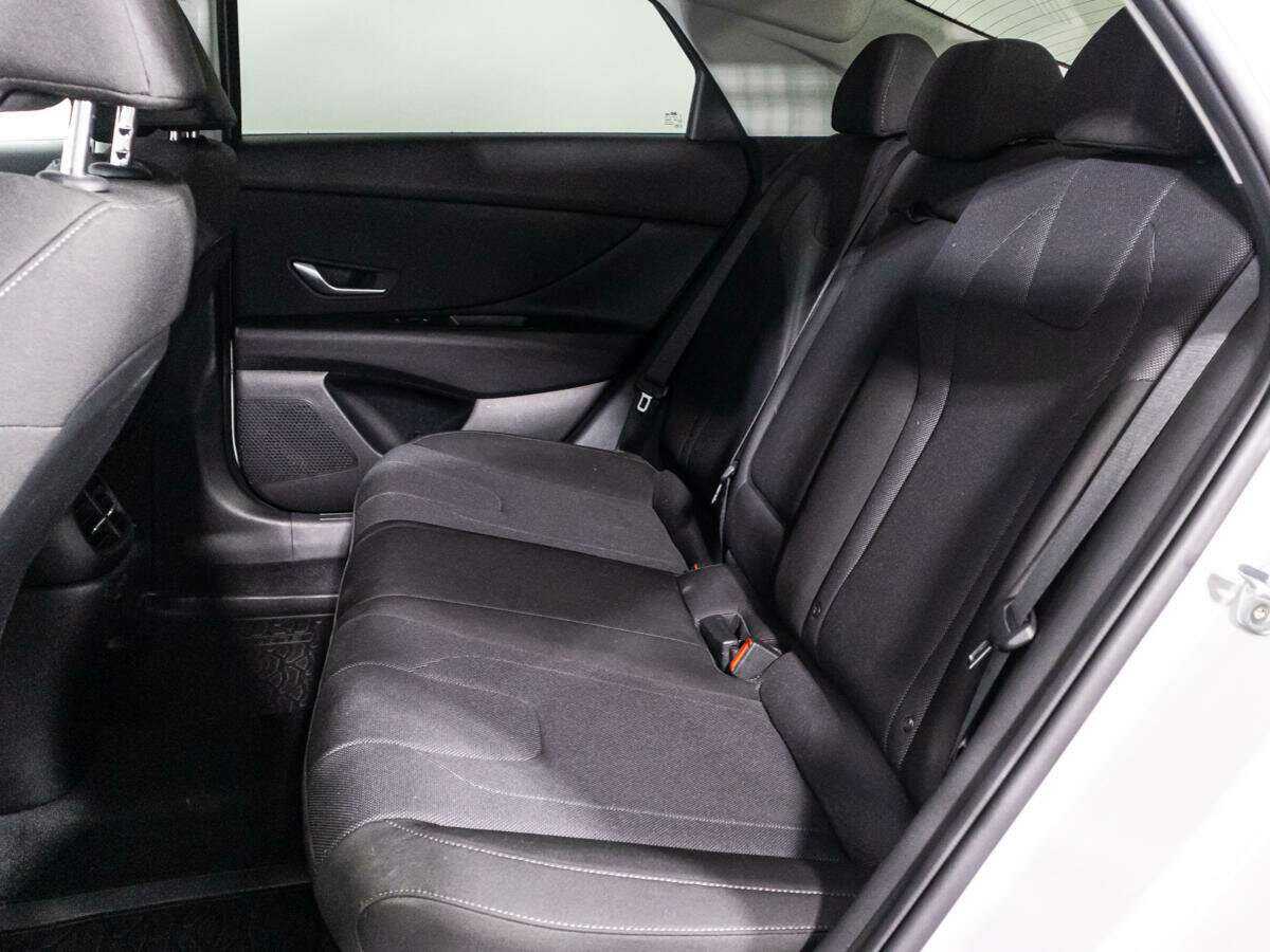 Б/У Хендай Елантра 2021 года. Фото: #9