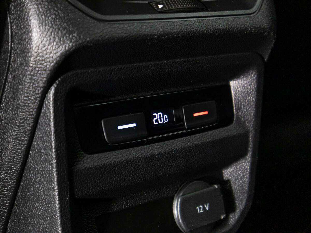 Б/У Фольксваген Тигуан 2017 года. Фото: #14