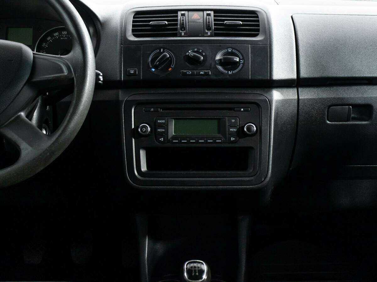 Б/У Шкода Фабия 2013 года. Фото: #13