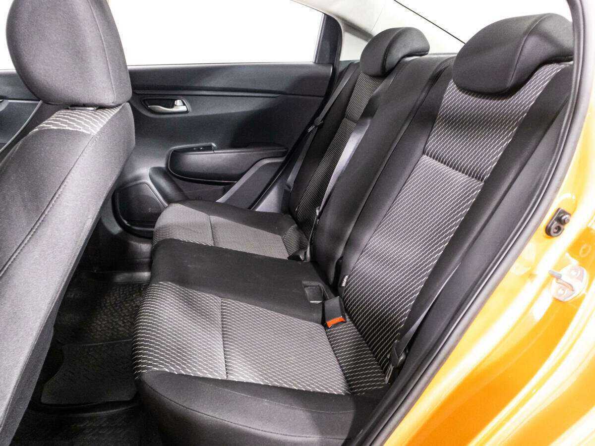 Б/У Киа Рио 2017 года. Фото: #9