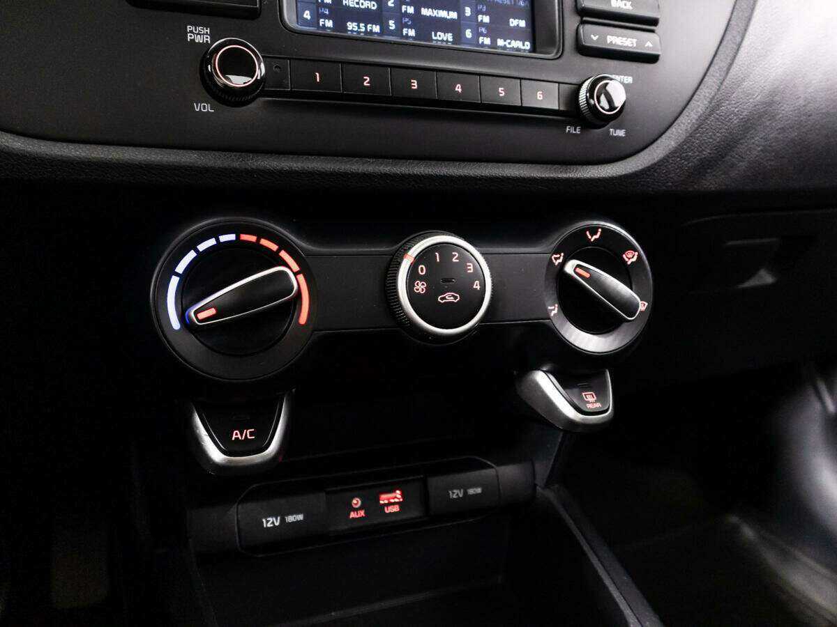 Б/У Киа Рио 2017 года. Фото: #15