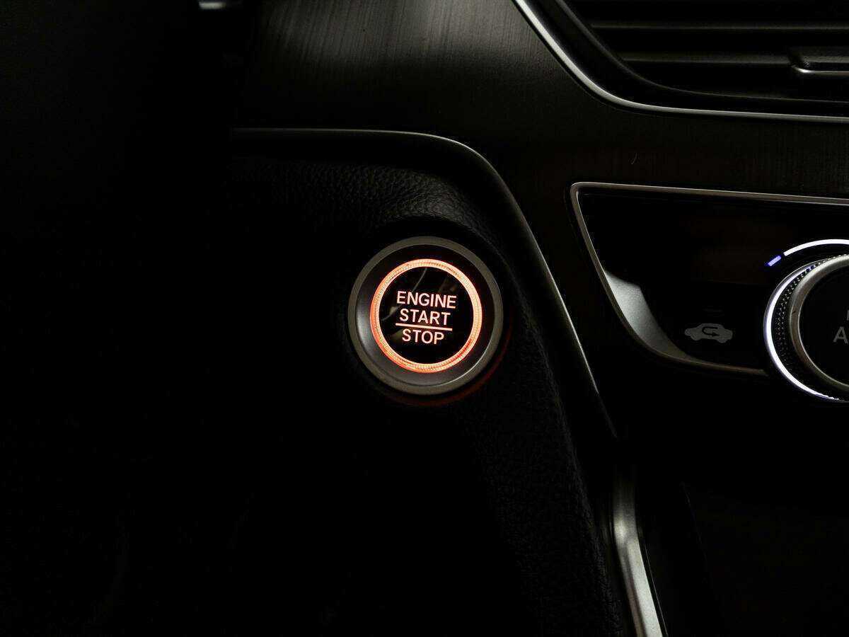 Б/У Хонда Аккорд 2018 года. Фото: #16