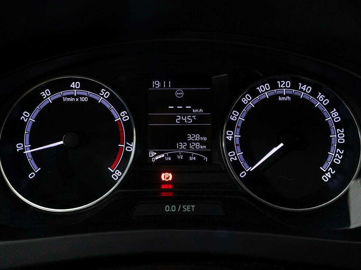 Б/У Шкода Рапид 2017 года. Фото: #11