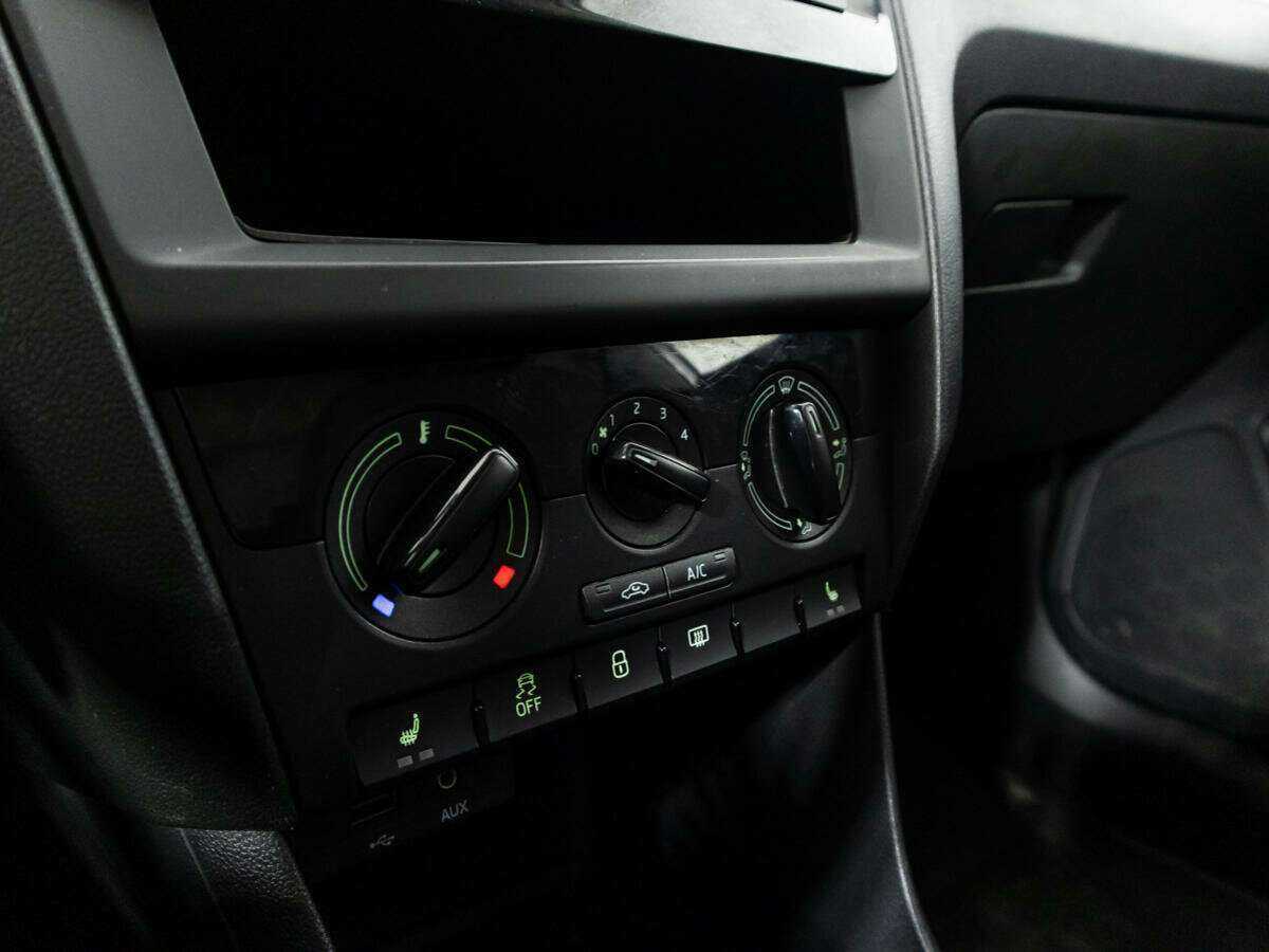 Б/У Шкода Рапид 2017 года. Фото: #14