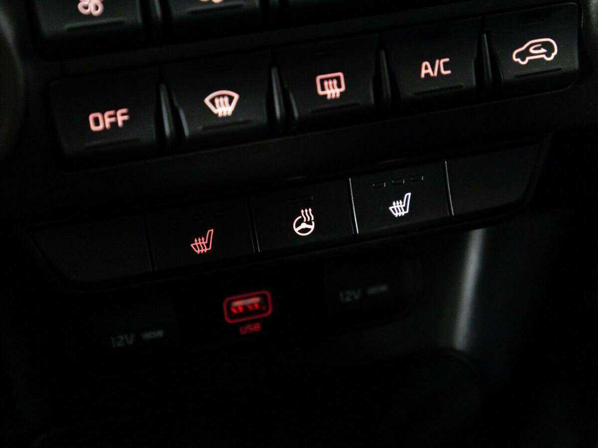 Б/У Киа Спортейдж 2020 года. Фото: #18