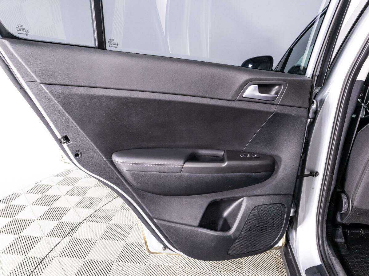 Б/У Киа Спортейдж 2020 года. Фото: #24