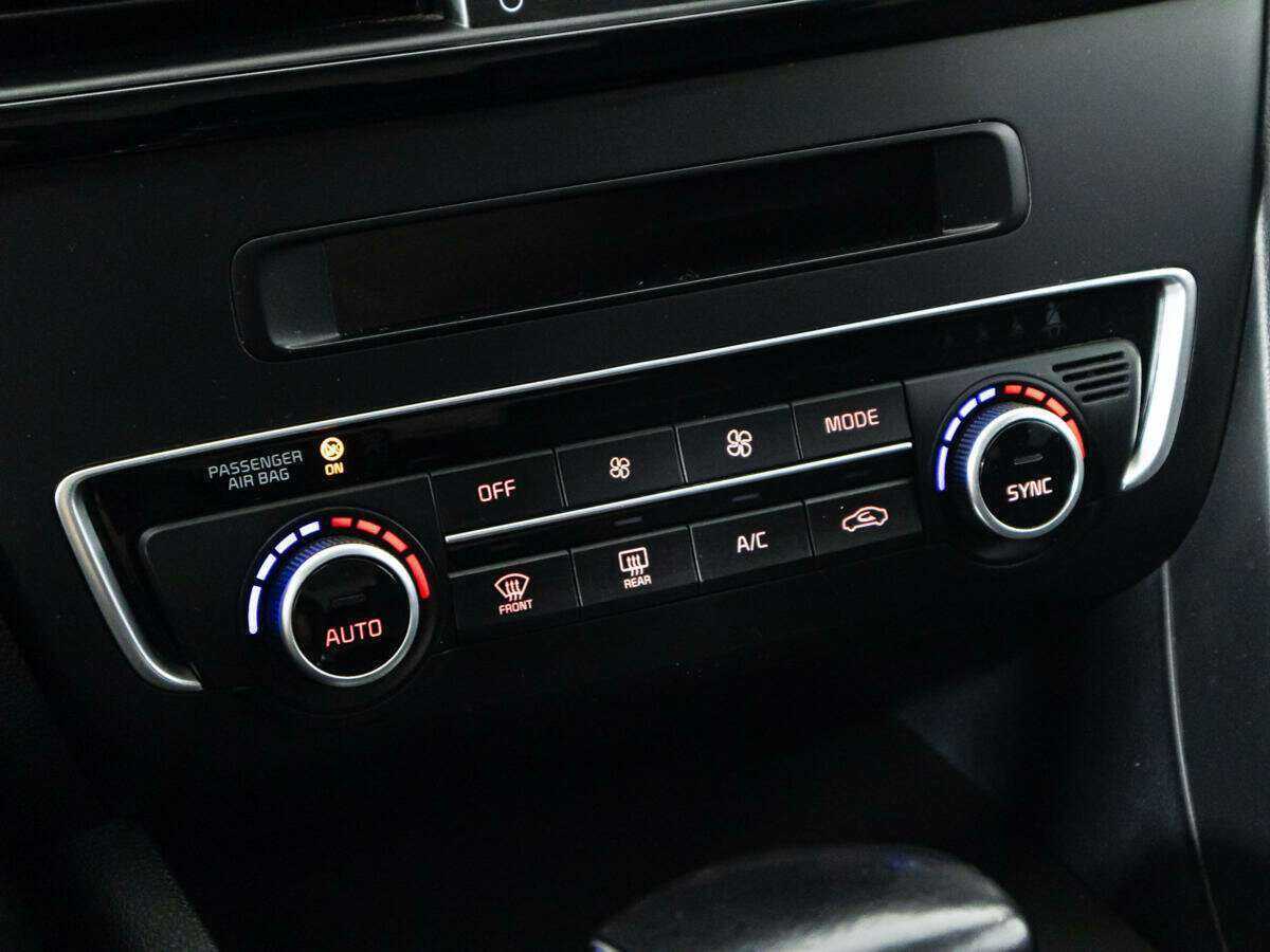 Б/У Киа Оптима 2018 года. Фото: #14