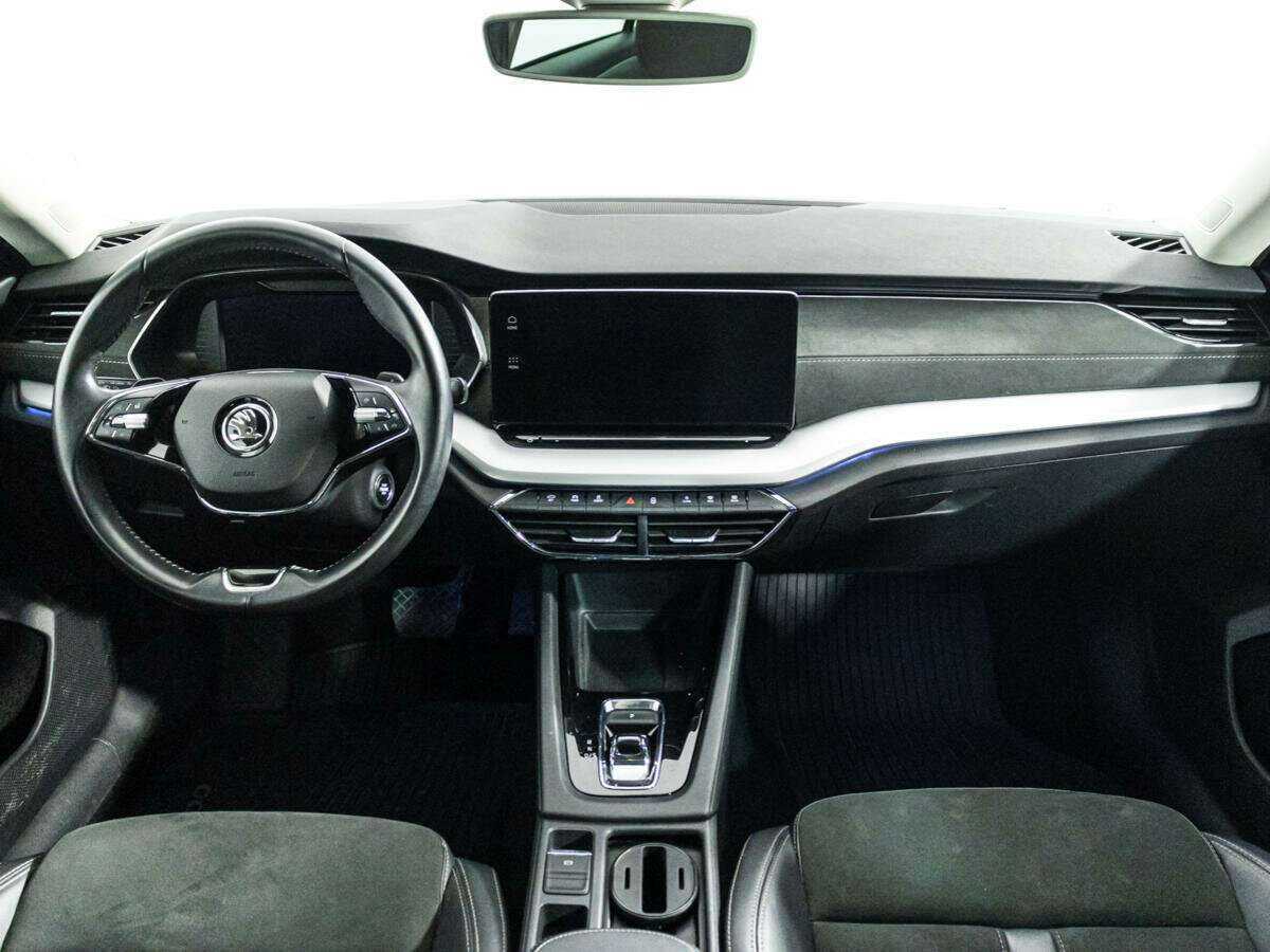 Б/У Шкода Октавия 2020 года. Фото: #12