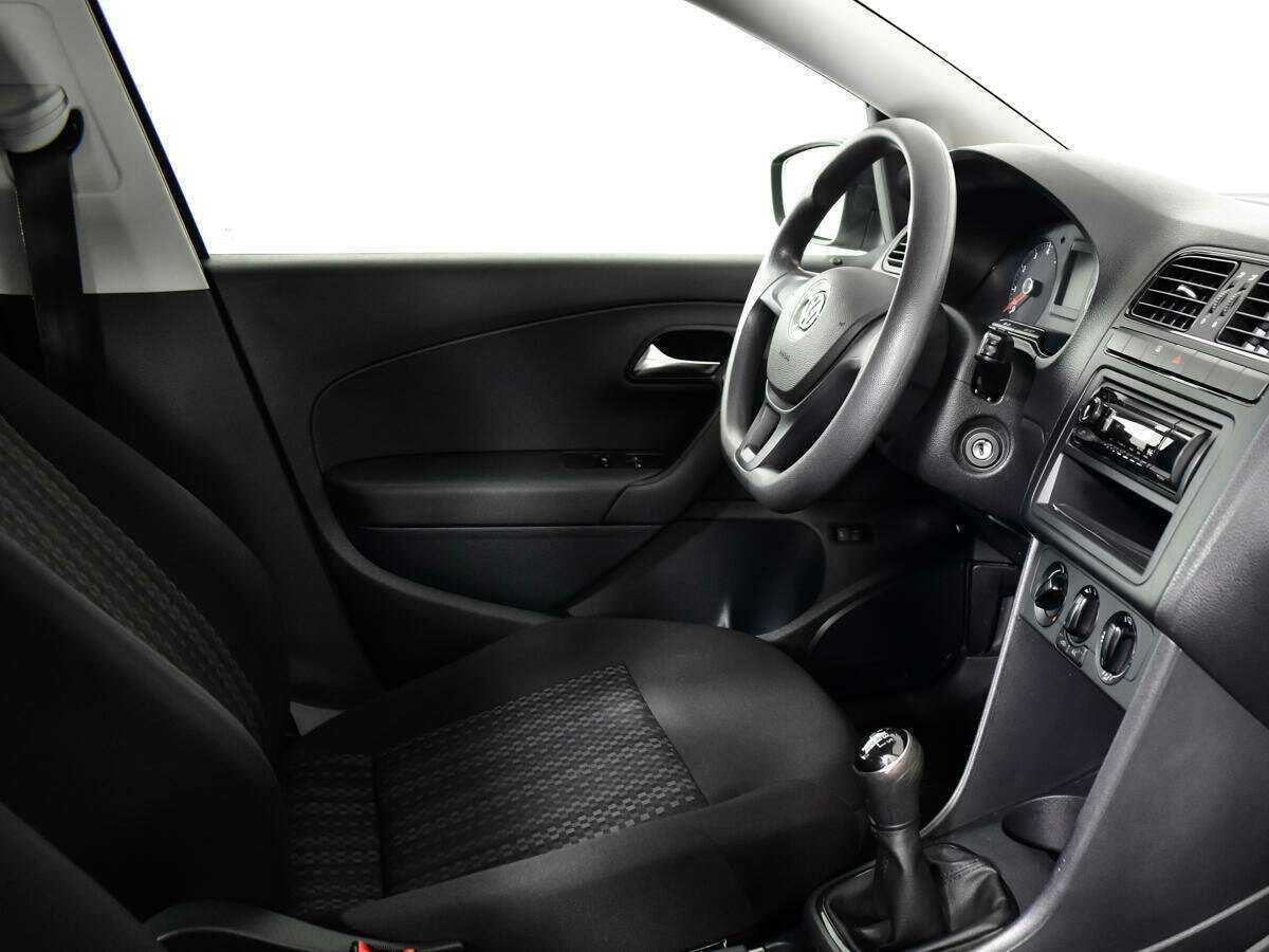 Б/У Фольксваген Поло 2015 года. Фото: #8